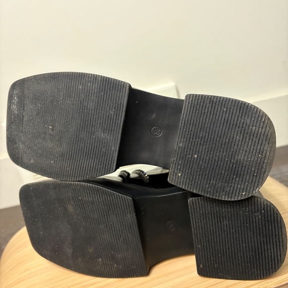 Patent Lug boots - Picture 6 of 8